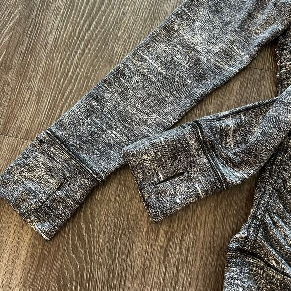 Lululemon Athletica Cypress Kiss 1/2‎ Zip Rush Jacquard Black White Size 8 Top - Picture 8 of 16